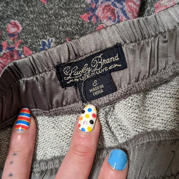 Lucky Brand Cropped Sweatpants - Picture 4 of 4